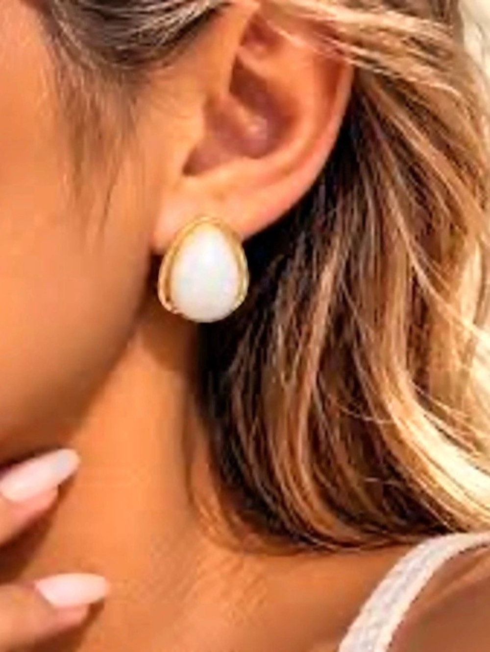 Pearl-Style Clip-On Earrings in White & Gold Like
